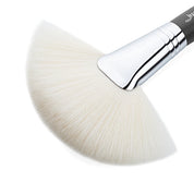 Full Fan Powder Brush